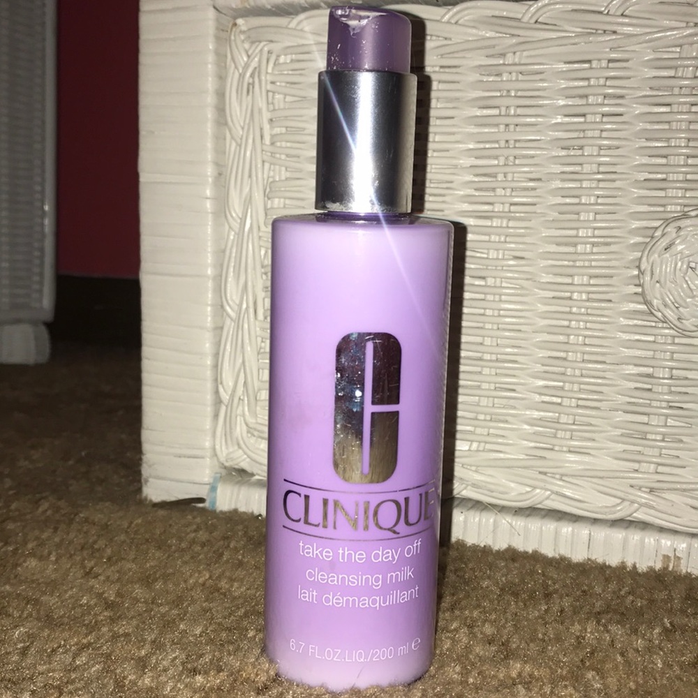 clinique's take the day off cleansing milk